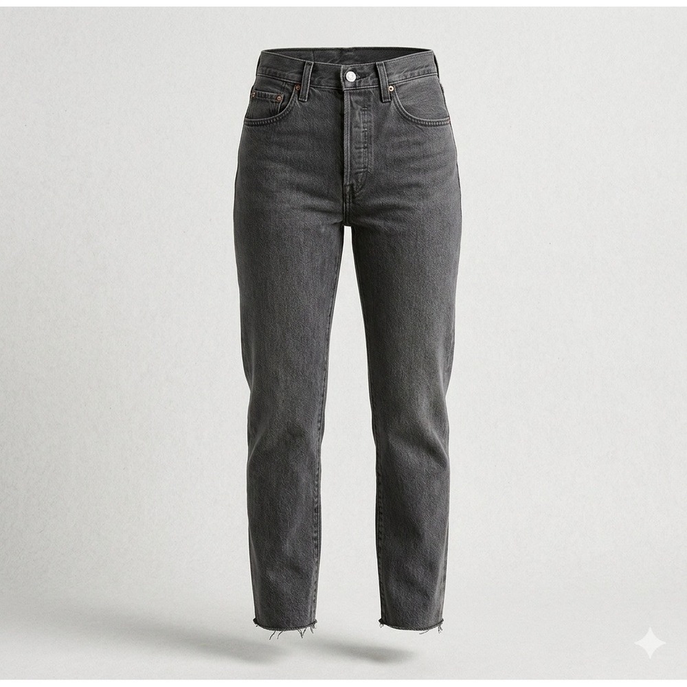 Levi's Women's‎ Gray 501 Demin Jeans Button Fly Straight Leg Pants. Size 28 X 28